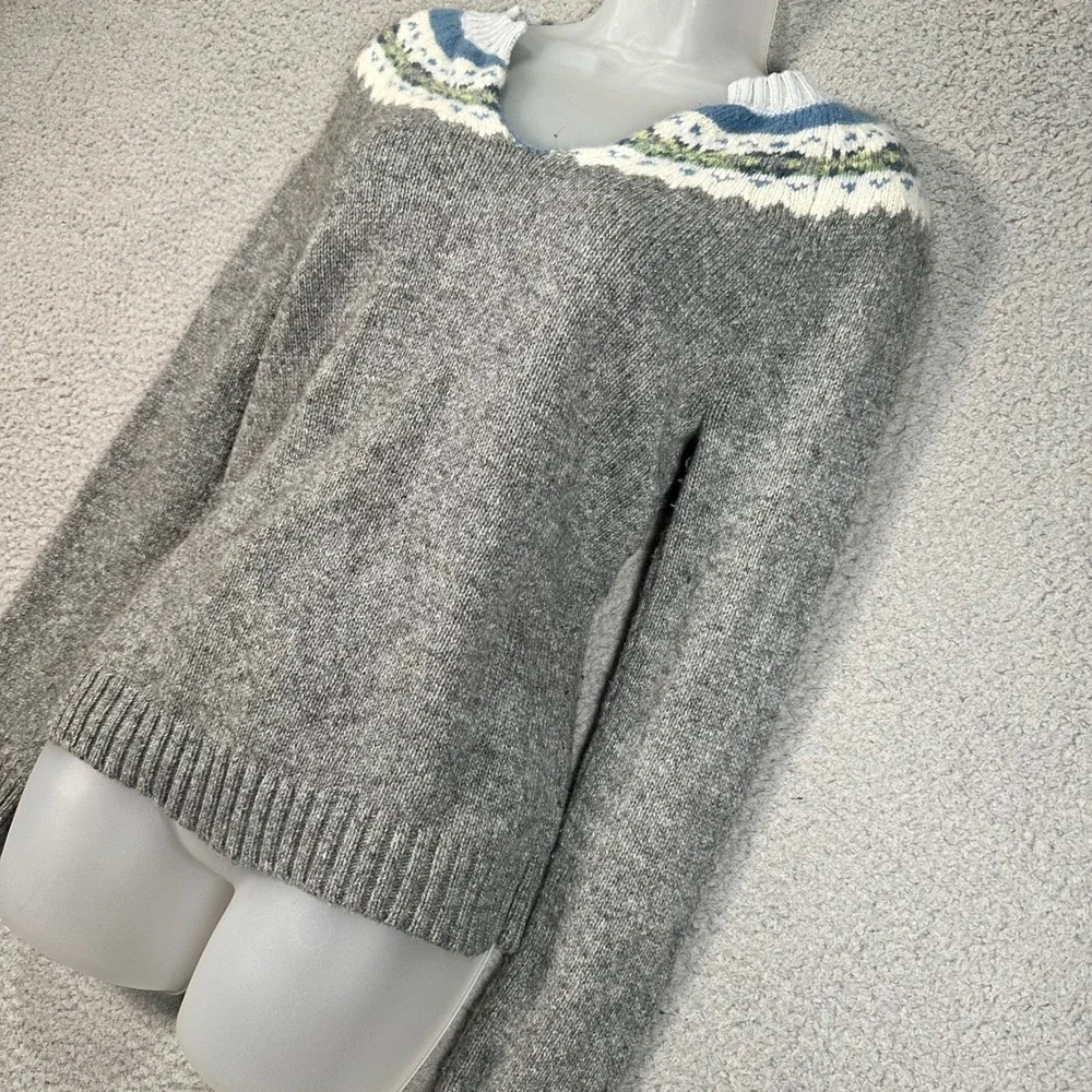 Old Navy Lambswool Fair Isle Sweater Womens M Gray Nordic Cabincore Cozy Knit